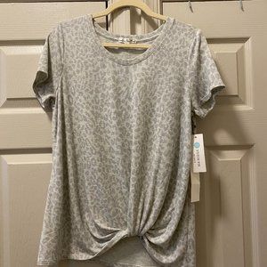 Nine Britton- Ember Knot Front Knit Top size M  (runs big)  NWT